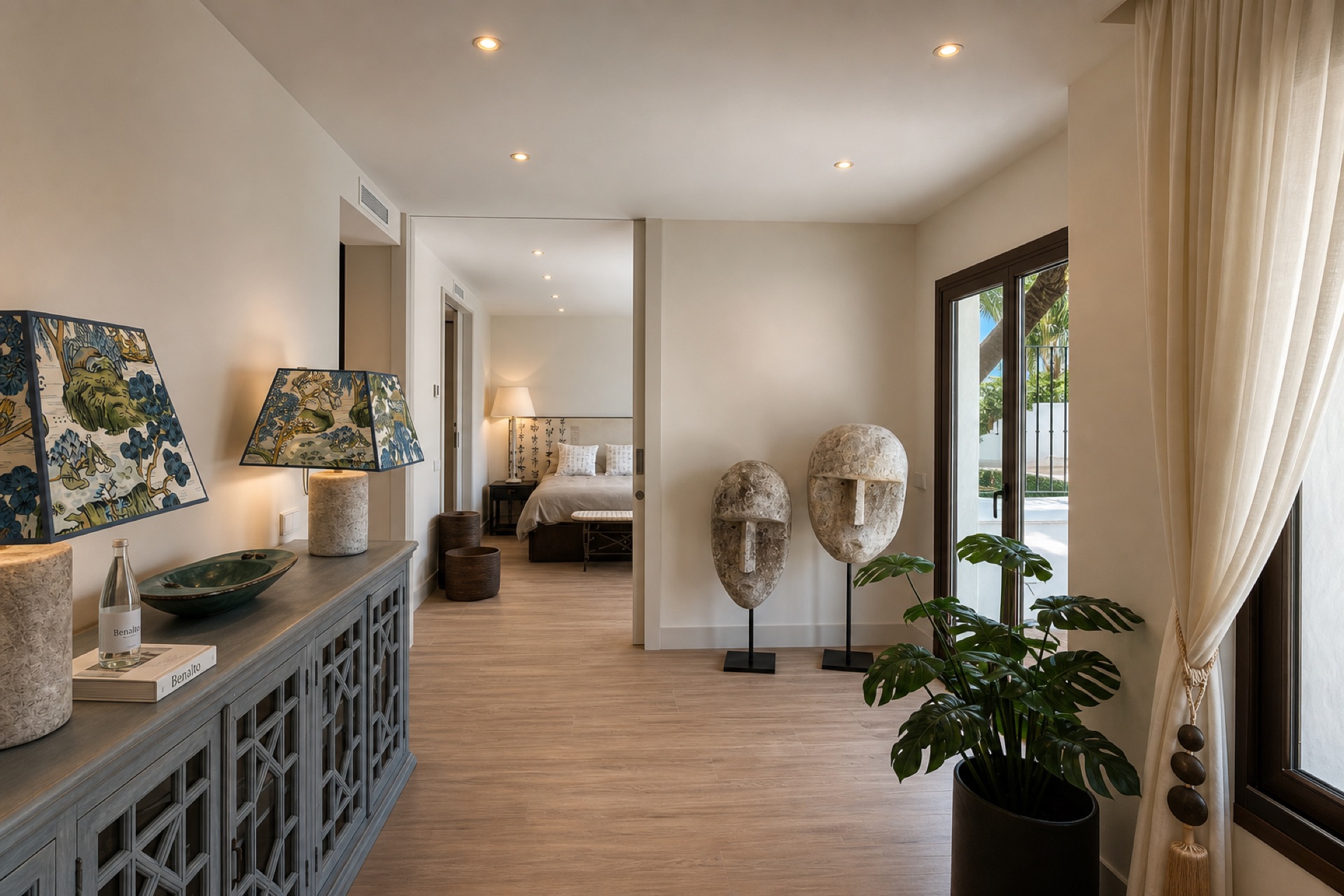 Bright entrance hall with bedroom view at the La Isla penthouse