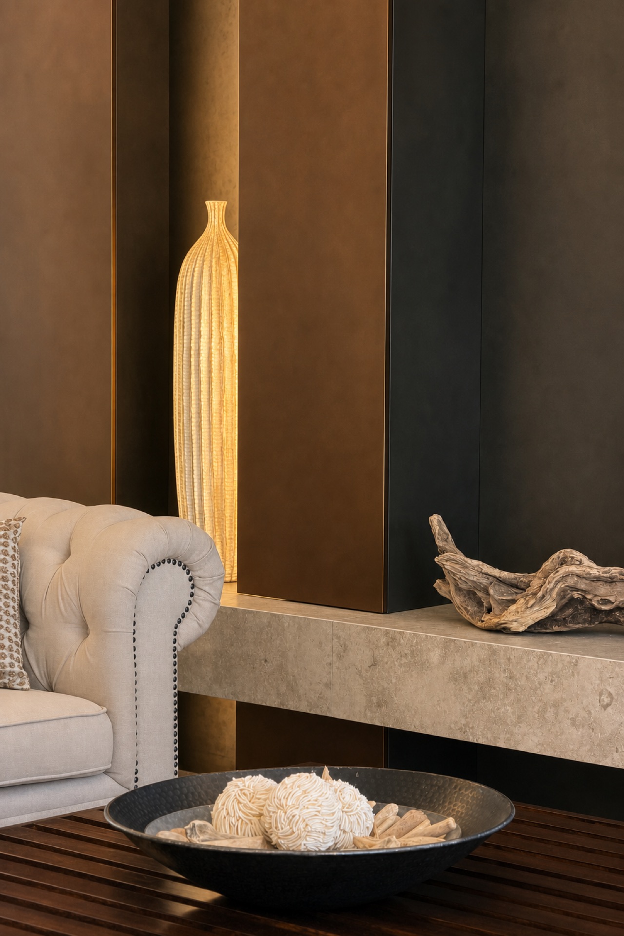 Living room decor bowl and lamp at the La Isla penthouse