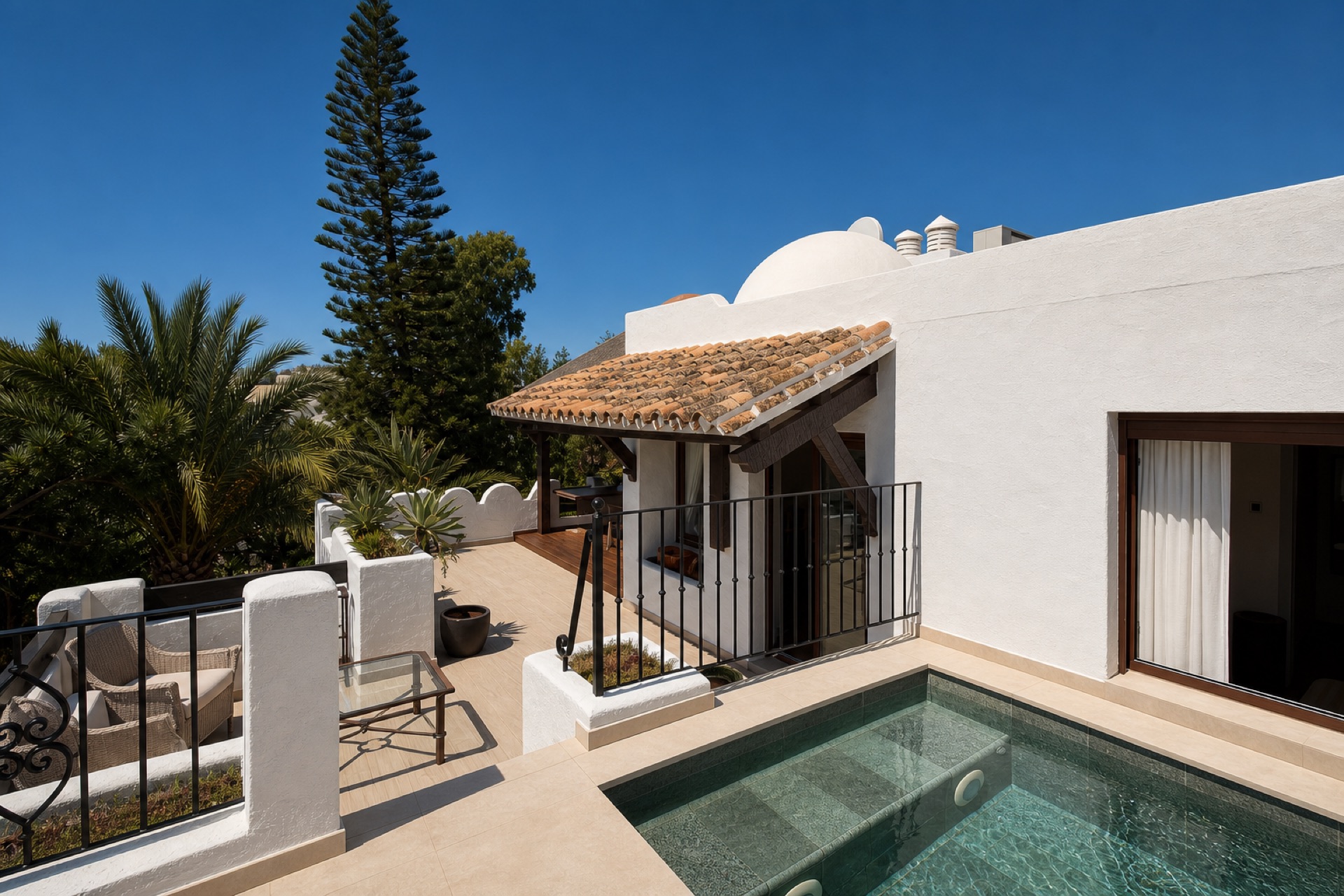 Private terrace with plunge pool at the La Isla penthouse